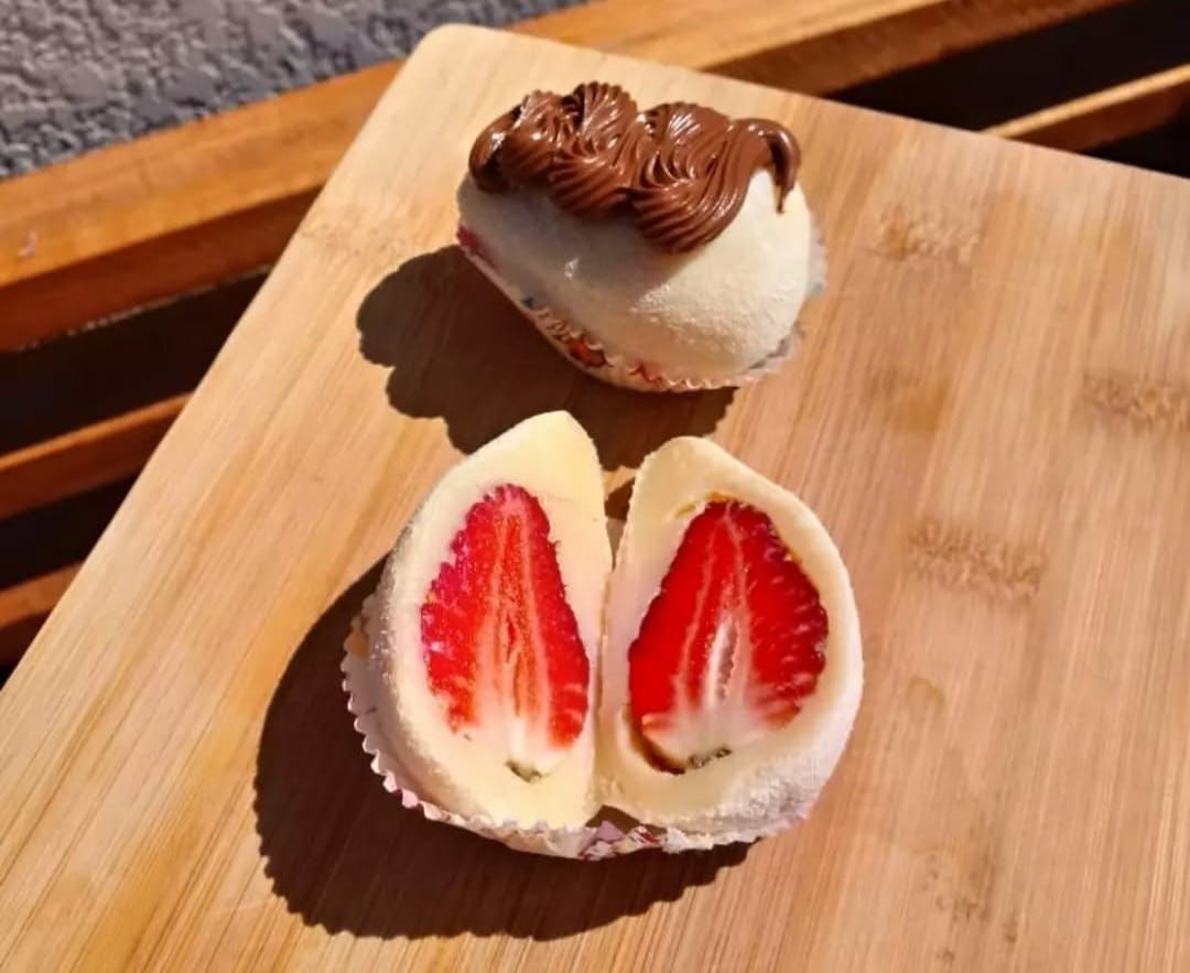 Coxinha Dulce com Fresa