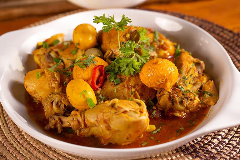 Menu de Frango ao molho com Pequi